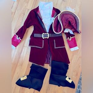 EUC Captain Hook Costume for Kids – size 9/10